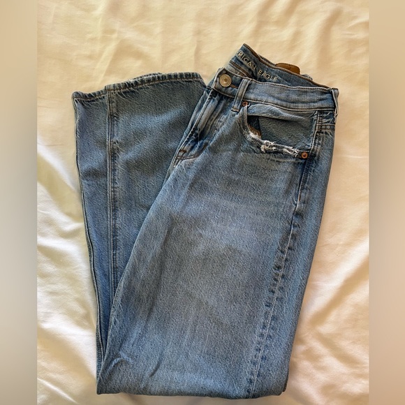 american eagle low rise jeans - Picture 2 of 5